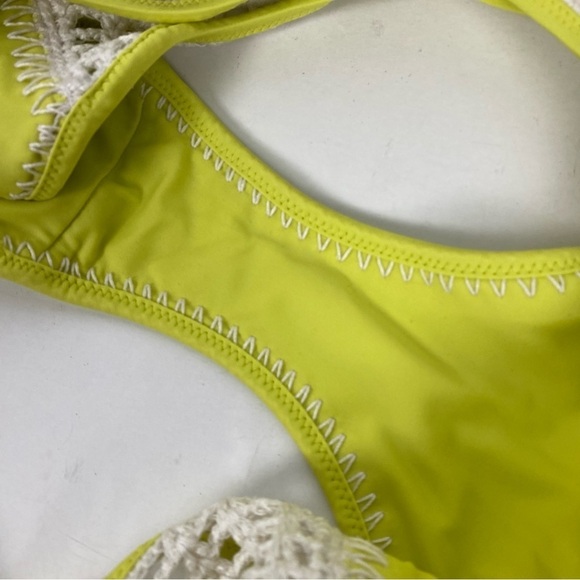 Victoria's Secret Green Crochet Triangle 2 Piece Bikini - Picture 6 of 8